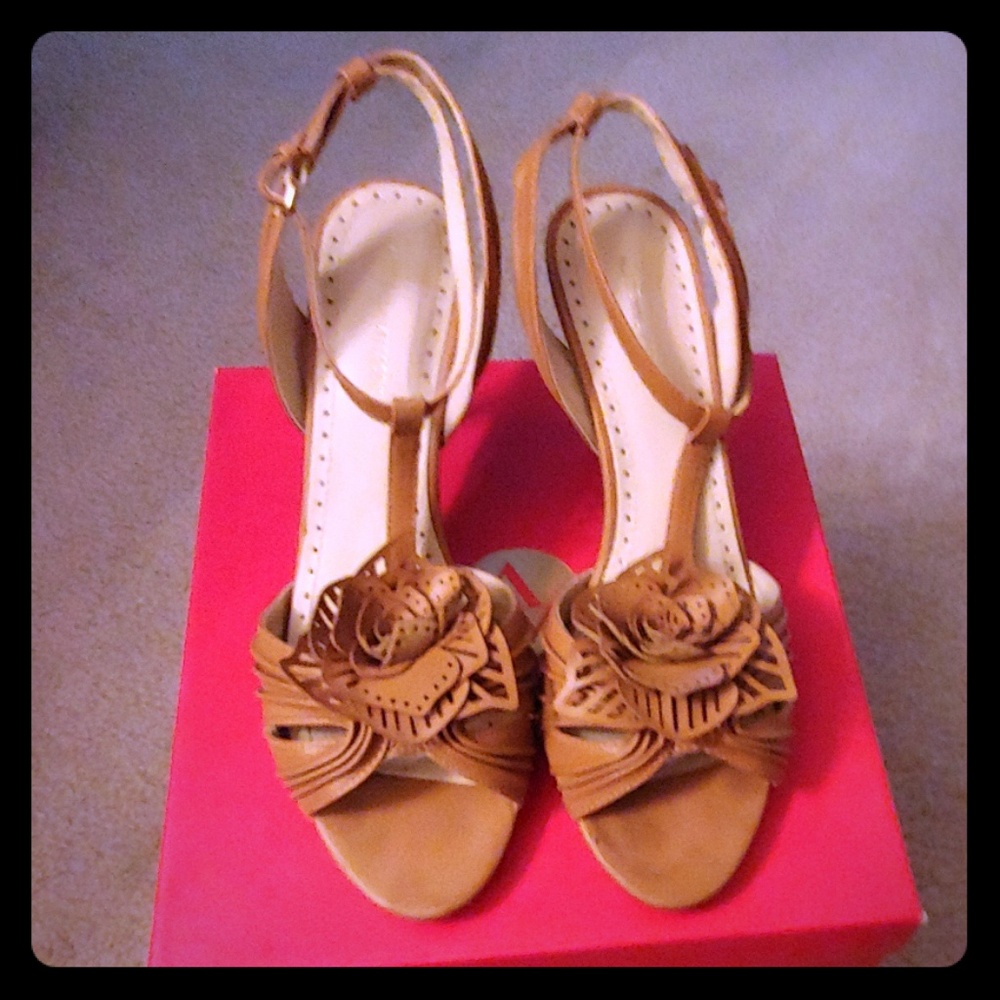 Adrienne Vittadini heels